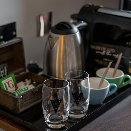 Village Hotel Manchester Hyde Luaran gambar